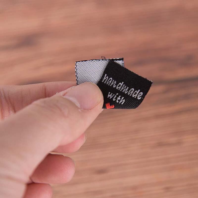 50 Stuks Handgemaakte Met Liefde Kleding Labels Reliëf Tags Kleding Kraag Label Diy Vlag Etiketten Voor Kledingstuk Naaien Accessoires
