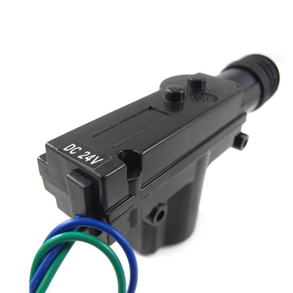 24V Vehicle general remote control central door lock keyless entry system, remote control to open the trunk, automatic window