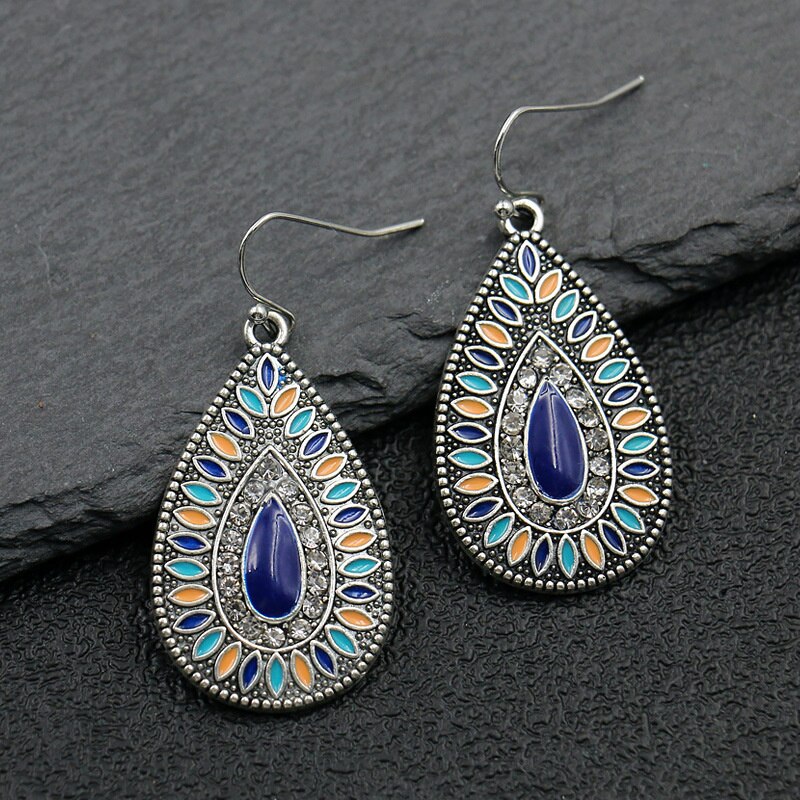 Oorbellen Populaire Oorbellen Mode Bladeren Ingelegd Met Kleur Diamanten Oorbellen: 0594