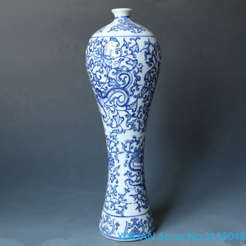 Jingdezhen porcelain collection blue and white porcelain plum bottle dragon bottle home decoration