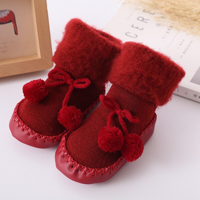 Winter Thicken Baby Socks Cute Pompom Balls Boys Girls Soft Rubber Soles Anti-Slip Children Floor Socks Toddler Shoes: BY / 13CM