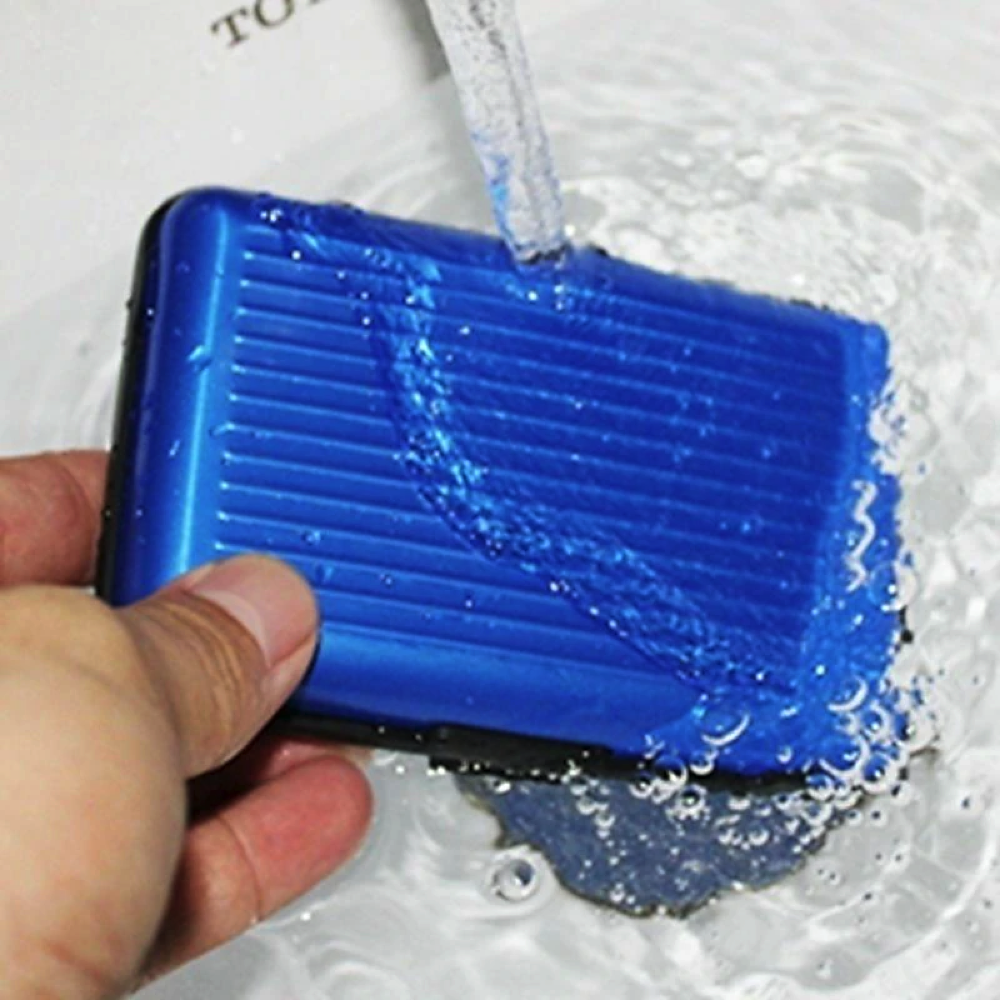 Przenośny portfel na karty kredytowe Metalowy identyfikator Wodoodporny ochraniacz na karty kredytowe dla kobiet i mężczyzn Portfel podróżny