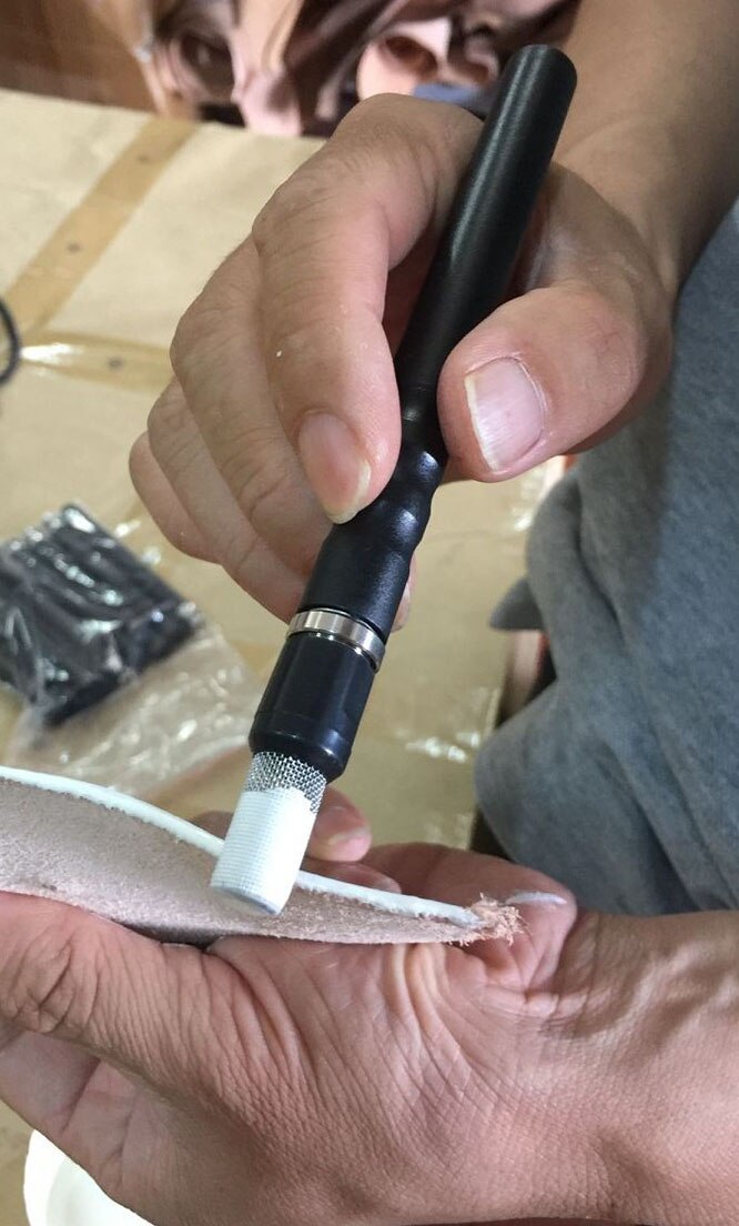 PGFLeather Edge Oil Painting Pen Top Edge Dye Edge Paint Roller Pen Applicator Speedy With 2 Head Craft Tool