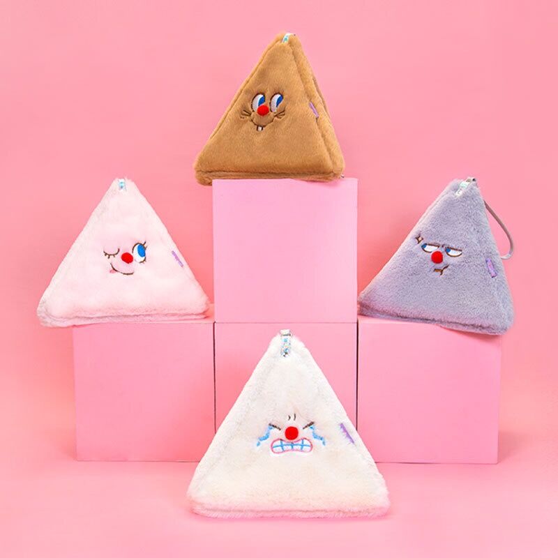 Bentoy Milkjo Flannel Soft Coin Purse Girls Triangle Wrist Strap Handbag Women Cute Funny Face Coin Purse Lady Make up Bag Case