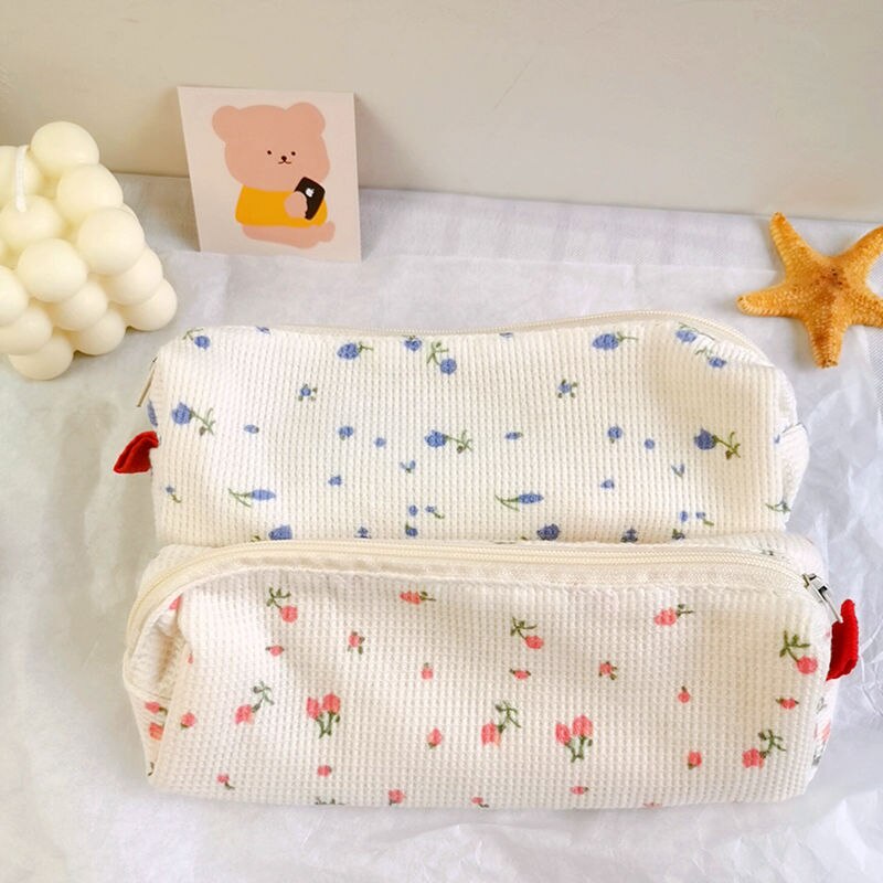 1Stck Kosmetik Tasche Blumen- Blumen Frauen machen-hoch Pinsel Beutel Fällen Nette Einfache Lagerung Taschen Studenten Bleistift fallen