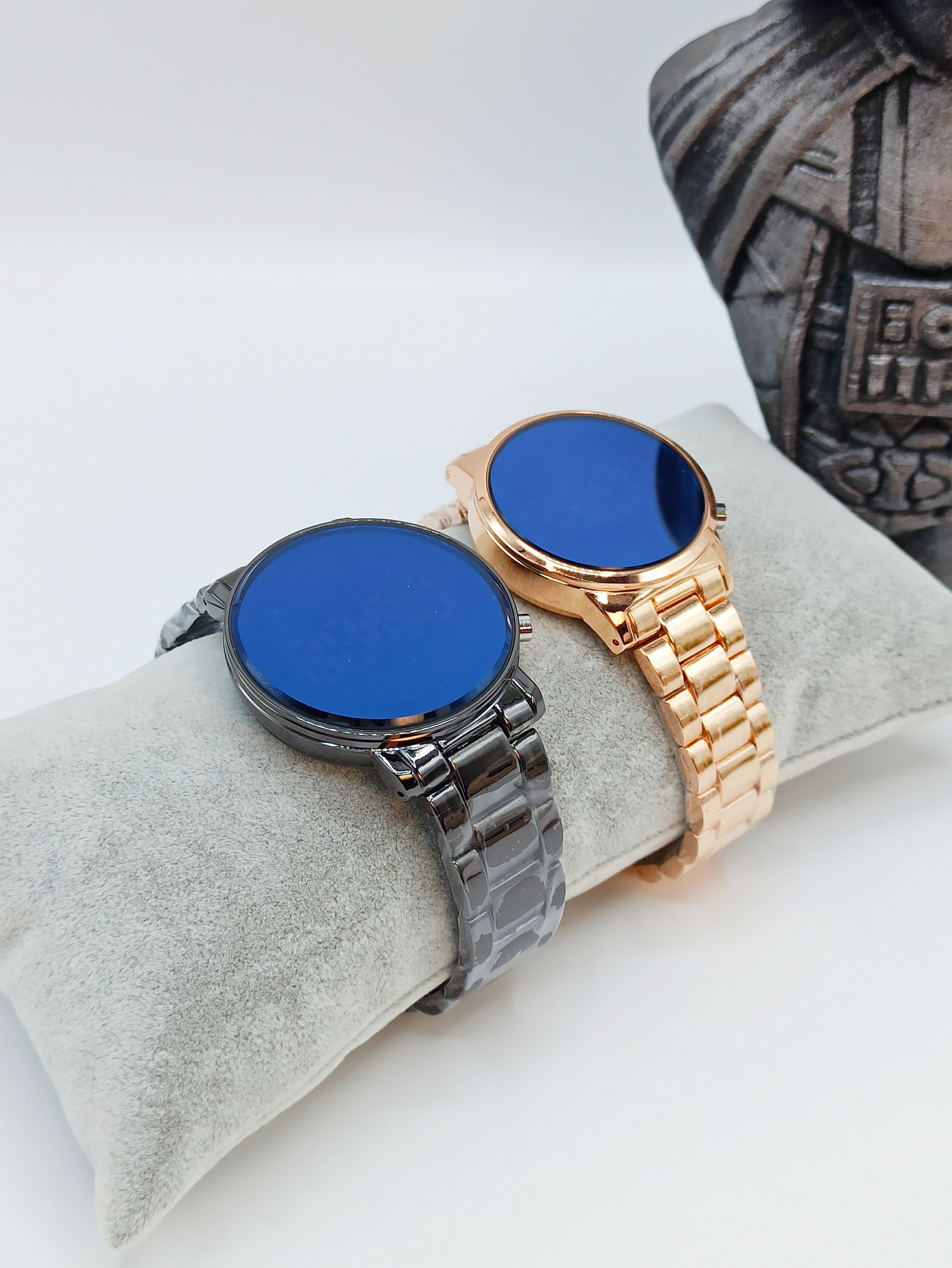 Led Digital Couple Wrist Watch Team Watch Lover with Digital Gold Stylish Watches Special Series Watches for Couples