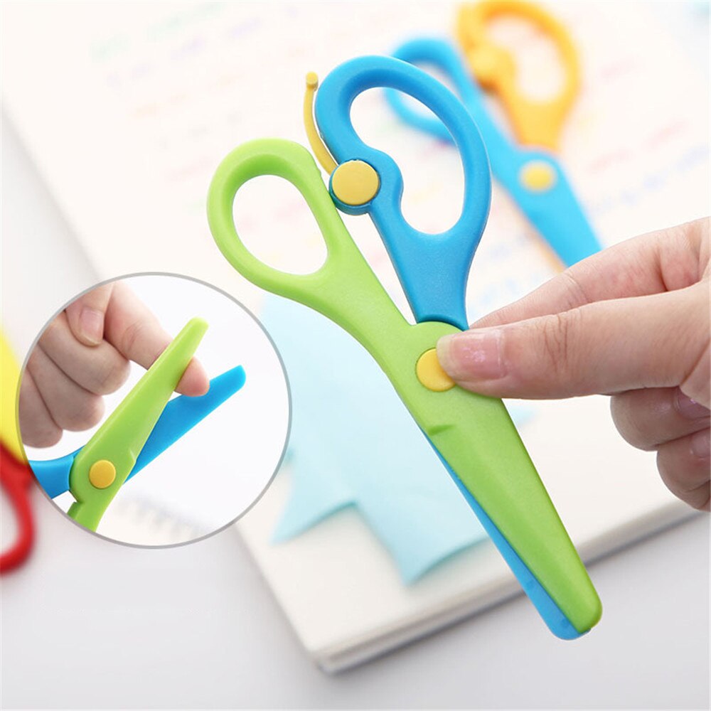 Mini tijeras de seguridad de colores mezclados de caramelo para niños, herramienta de fabricación de tarjetas de corte de papel artesanal, tijeras de seguridad, papelería escolar de arte, 1 ud.