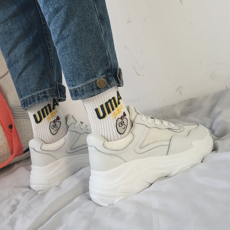 Løbesko fritidssko kvinde sneakers efterår lyse hvide sneakers platform dame sko behagelig mesh snøre