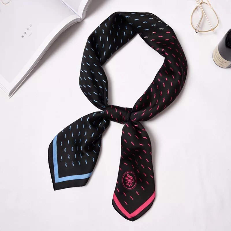 Foulard en soie de marque de luxe, foulard carré imprimé à carreaux, accessoires en satin pour sacs, foulards, foulard en mousseline de soie, hijab, bandana