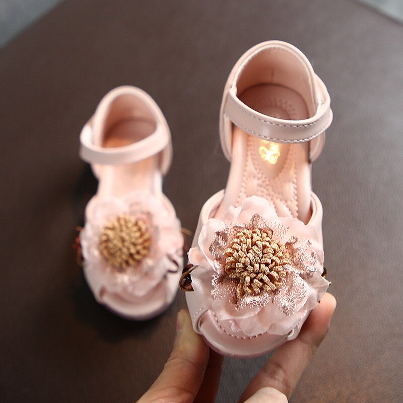 Sandalias suaves de princesa para niñas, zapatos florales de verano para niños pequeños, zapatos de playa para niños, sandalias con flores de encaje para boda