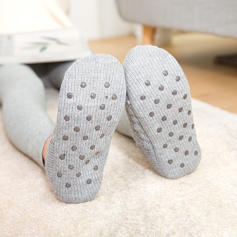 Calcetines gruesos antideslizantes para el hogar, zapatillas cálidas de felpa, calcetín de Color sólido, zapatos planos para el hogar y el dormitorio, nueva