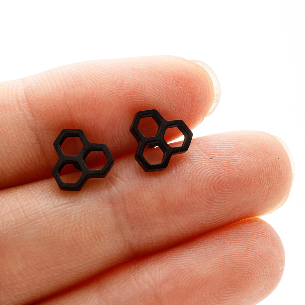 1 par de pequeños pendientes de panal de acero inoxidable para mujer y niña, pendientes hexagonales geométricos, química, pendientes moleculares