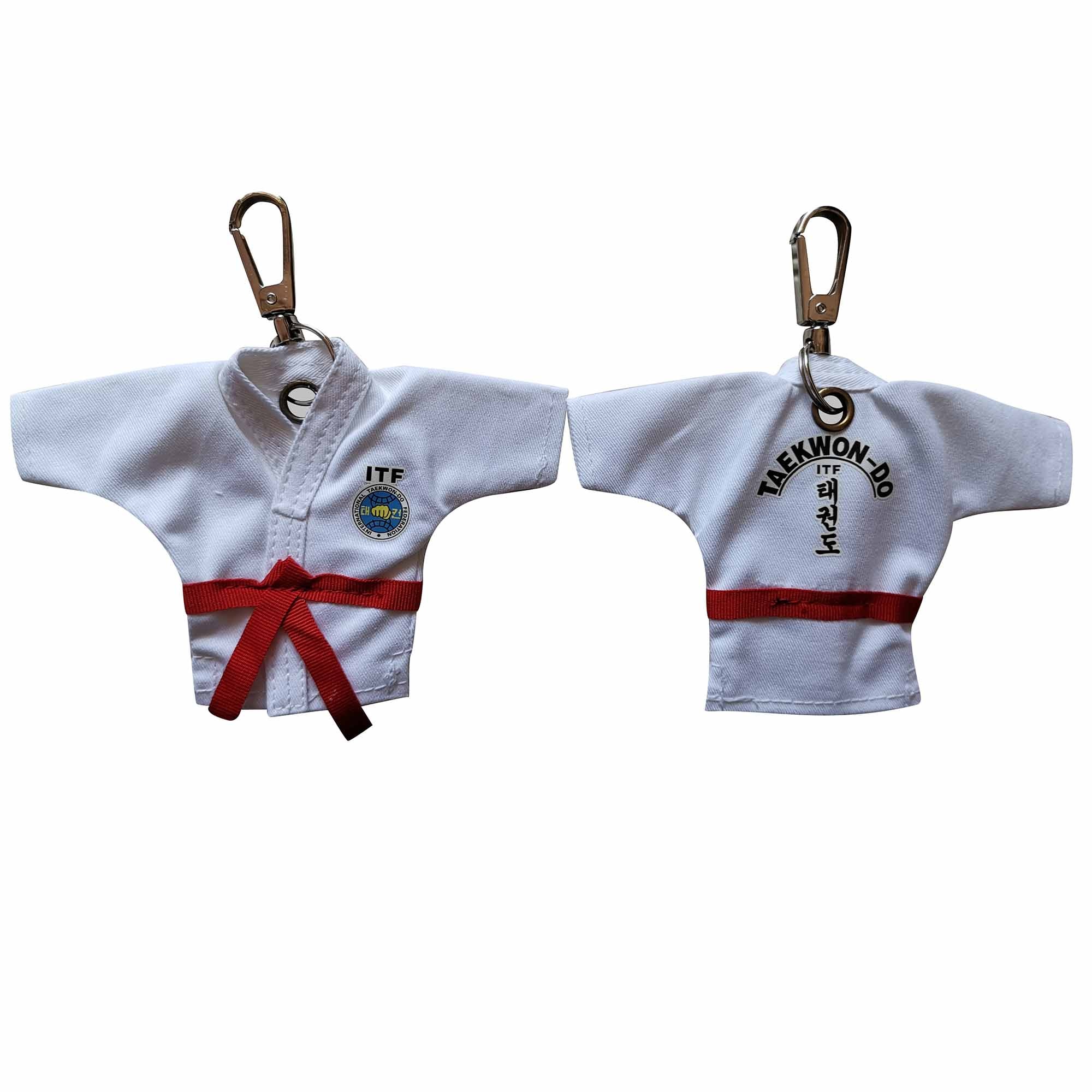 5 farben ITF Taekwondo Uniform Kimono Karikatur Keychain Liefert Anhänger Taekwondo Sport Andenken Schlüssel Geschmack schlüssel Ring