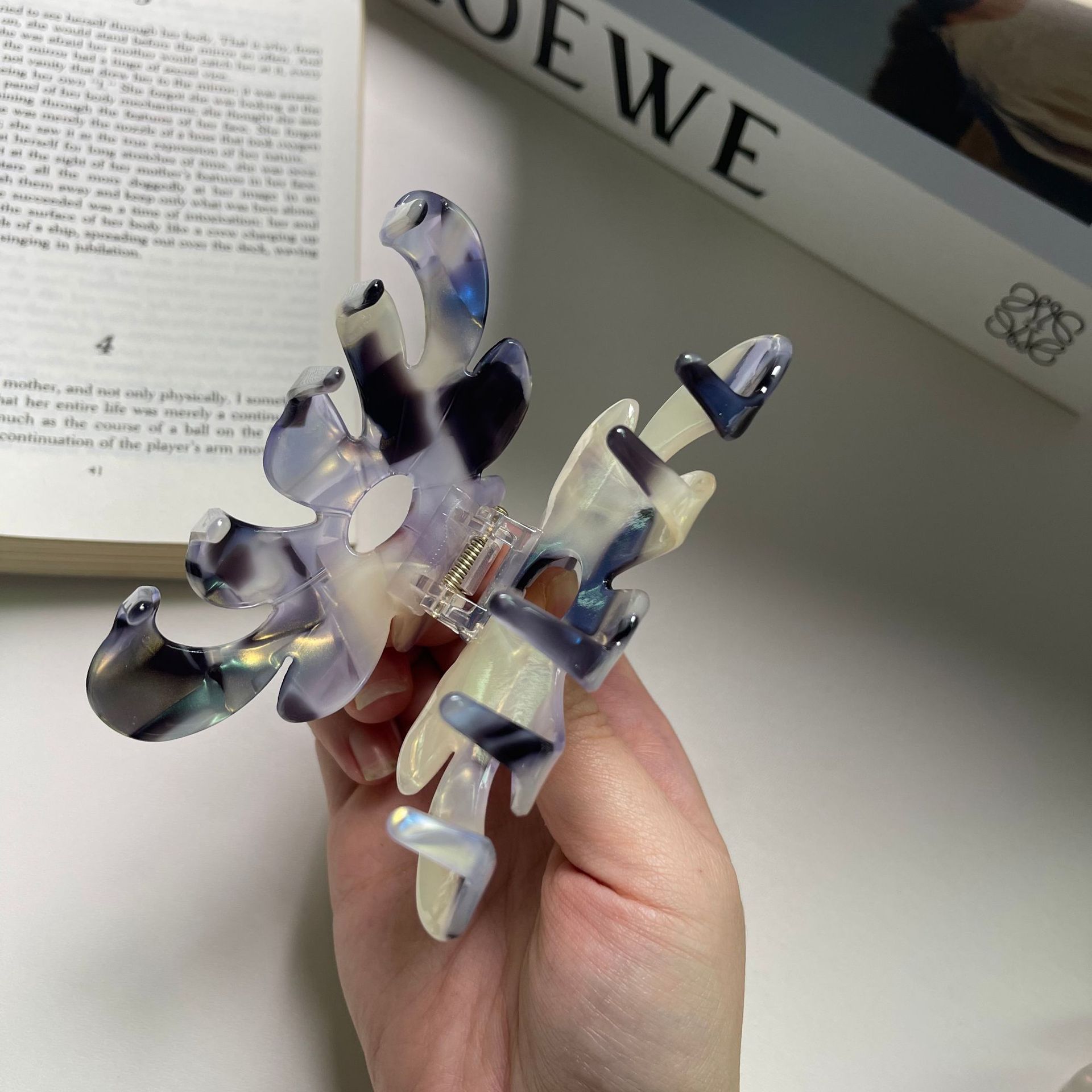 Coreano nuovo design creativo 10.5cm grande fiore marmorizzazione puro colorato fermaglio per capelli artiglio moda acido acetico squalo clip Accessori per capelli