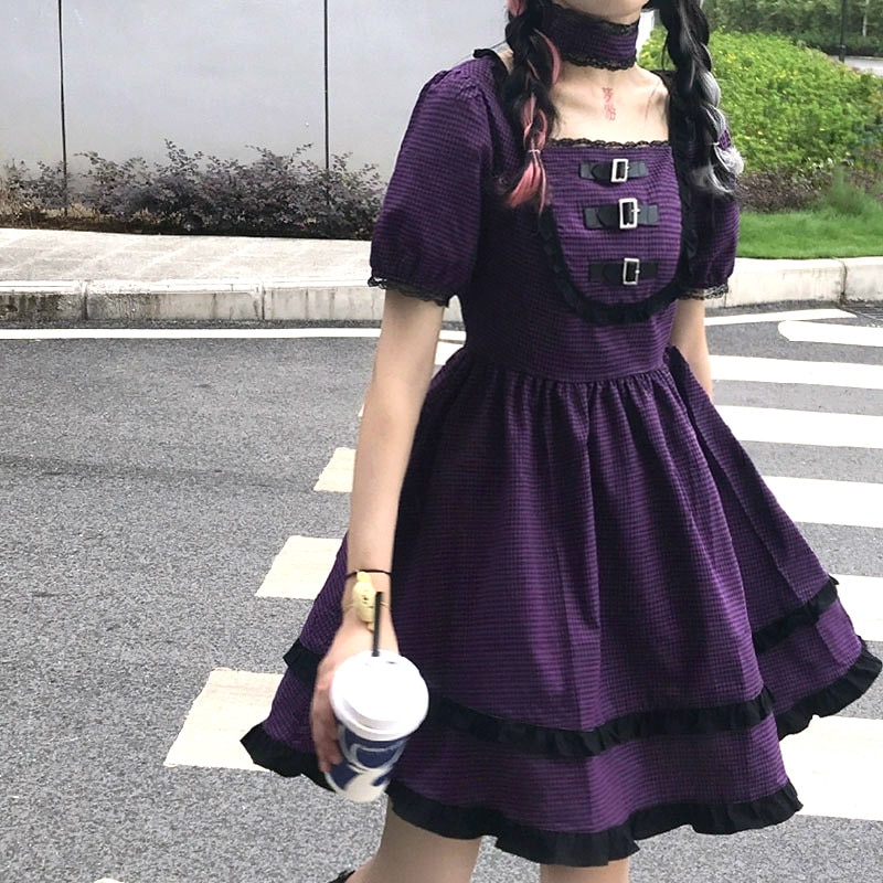 Harajuku japonés gótico Lolita para mujer, Vestido corto de morado con botones cuadrados y cuello de encaje con volantes