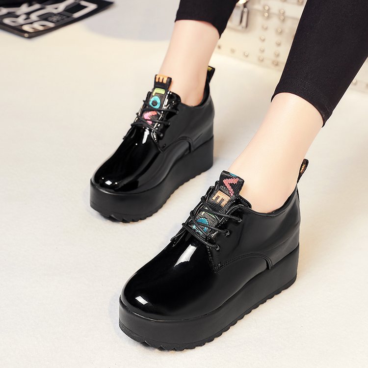 Zapatos de plataforma informales con punta redonda para mujer, zapatillas planas lacadas con cuña para primavera y otoño