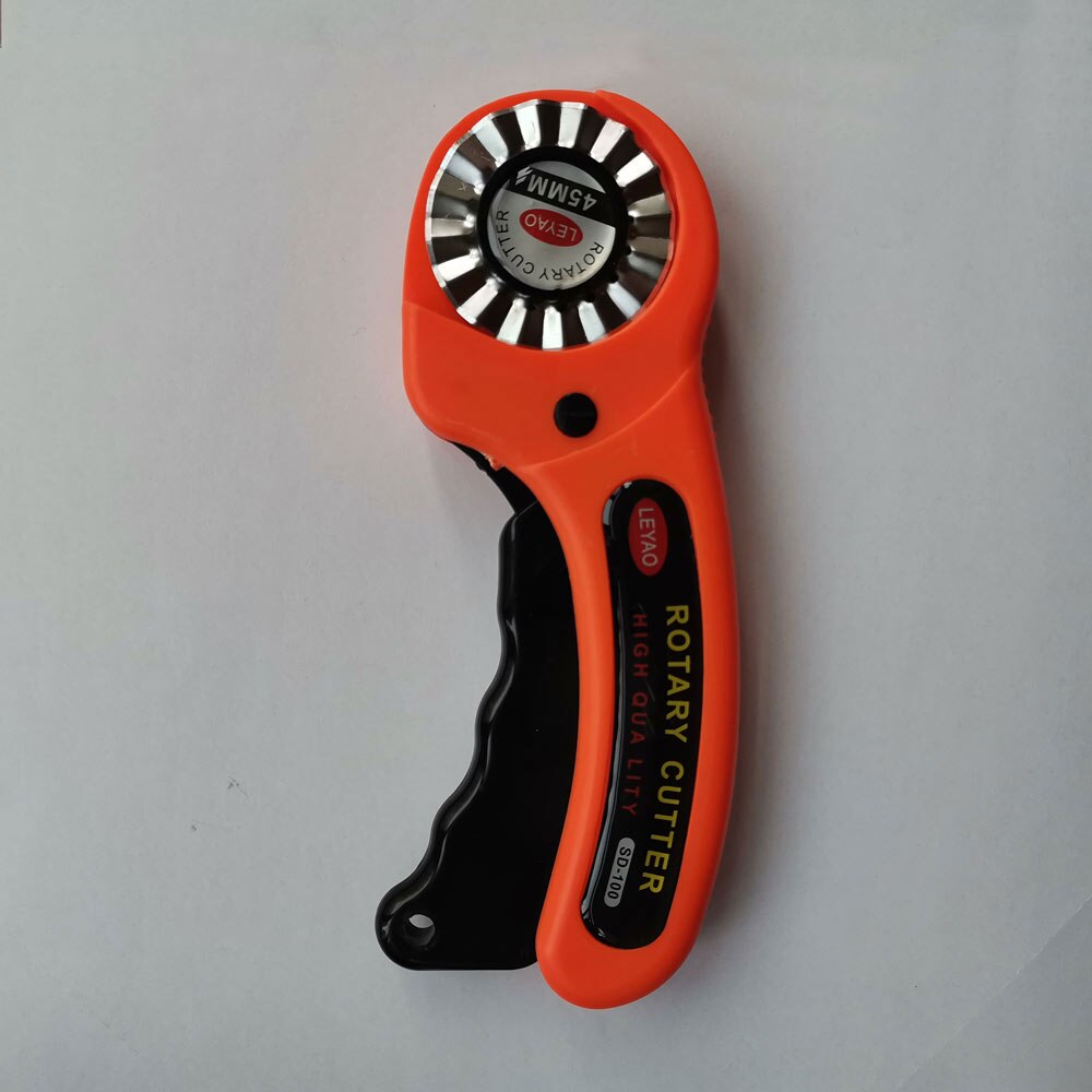 Cutter rotatif de Quilter 45mm, bord ondulé, outil de coupe du cuir, lame Olfa circulaire, bricolage, Patchwork, couture, couette: 1 SET
