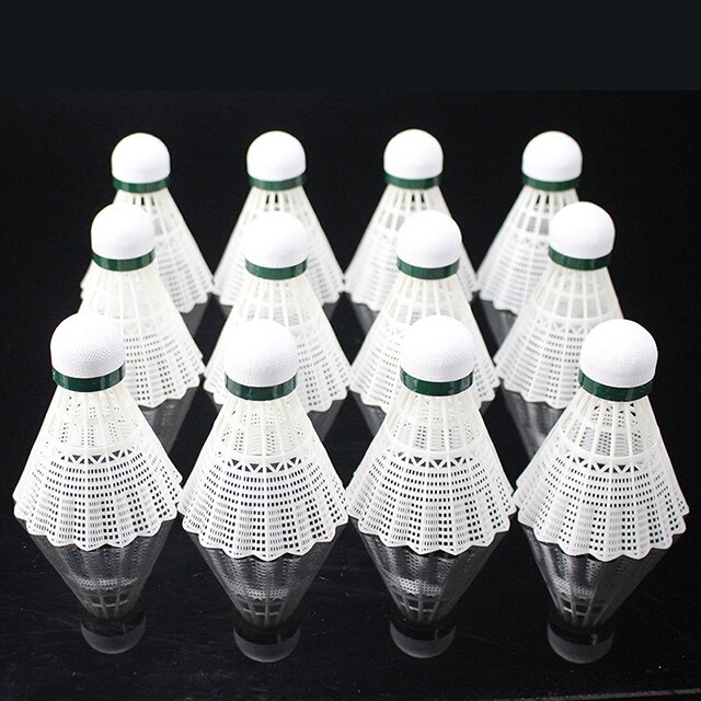 YXTC Nylon Badminton dauerhaft Federbälle Badminton Vögelchen Bälle für freundlicher Erwachsene drinnen draussen Sport Aktivitäzehn Anfänger: 12stck weiß