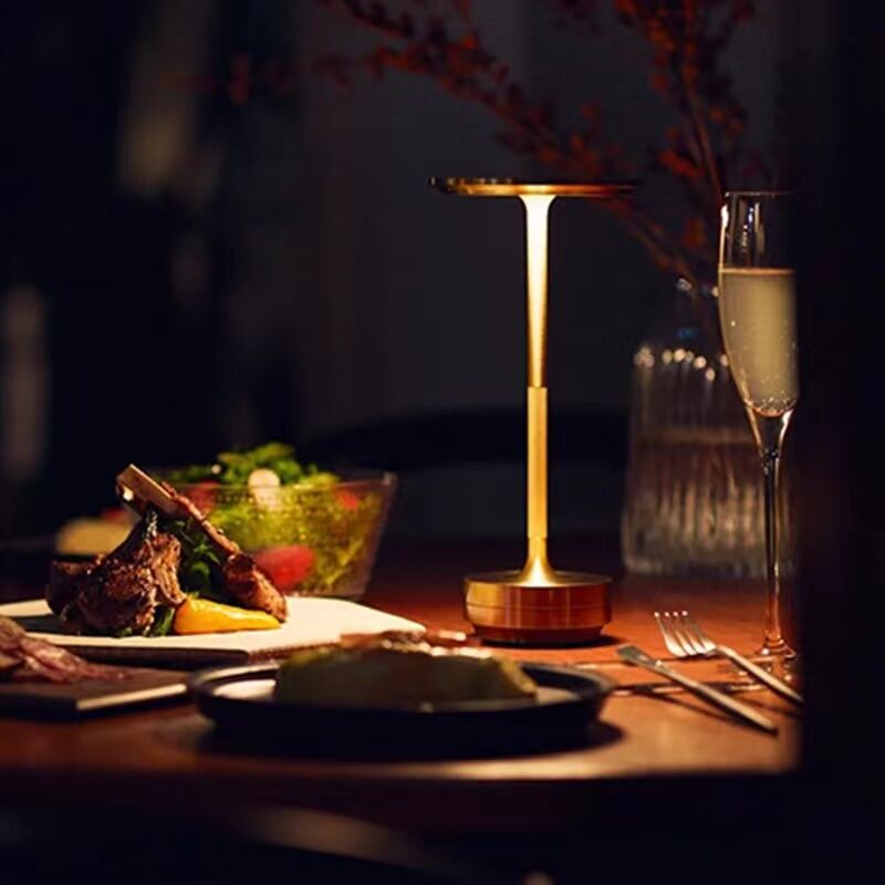 Lámpara decorativa Simple de aleación de aluminio, luz LED nocturna, atmósfera regulable infinita, lámpara de escritorio táctil recargable portátil Retro