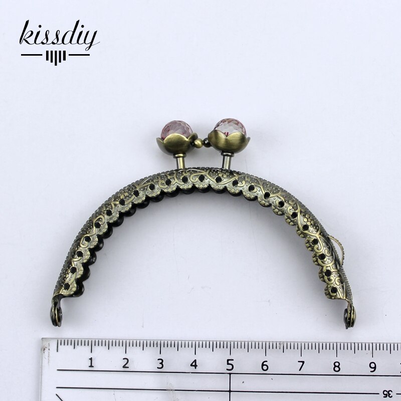 KISSDIY 10 pz/lotto 8.5 centimetri Bronzo Antico del Metallo Della Borsa telaio Semicerchio di Loto Testa branelli di corallo Bacio catenaccio FAI DA TE accessori borsa