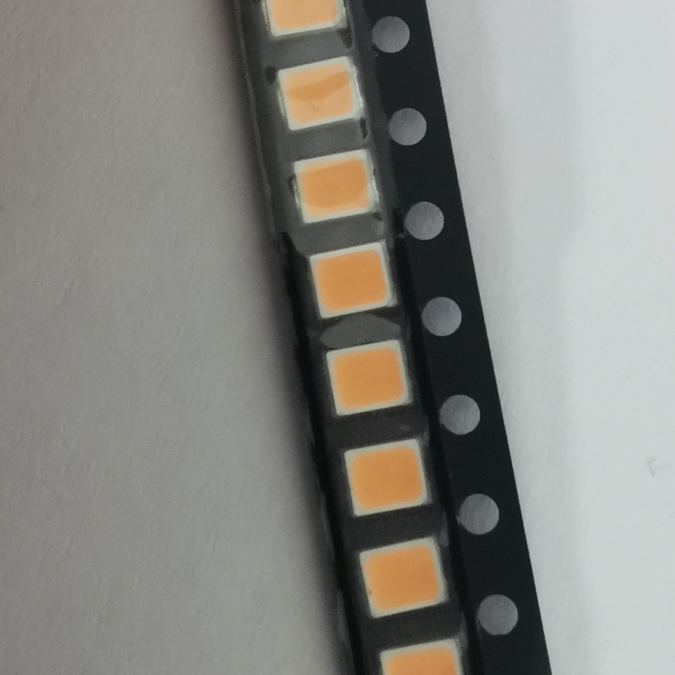 200 stuks/partij smd led 2835 lamp kralen highlight 0.5w 150 ma 3v-3.6v plant lamp kralen 640nm lichtgevende diodes