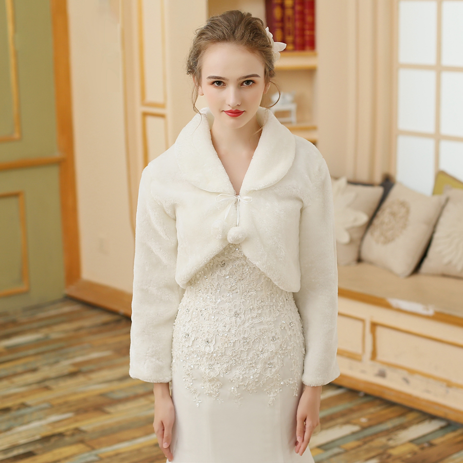 Jiayigong Goedkope Ivoor Wedding Warme Jas Lange Mouwen Bruids Bolero Wrap Faux Fur Vrouwen Jas