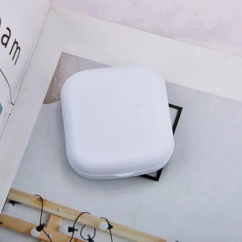 1 Stück quadratischer Mini-Kontaktlinsenbehälter mit Spiegel für Frauen, bunte Linsenbox, Augenbehälter, schöne Reise-Sets: WHITE