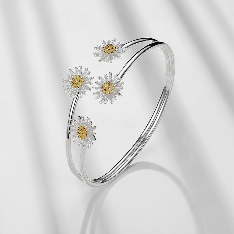 Niedliche Weibliche Gänseblümchen Offenen Armband Klassische Gold Silber Farbe Kette Armbänder Für Frauen Charme Braut Blume Hochzeit Armband