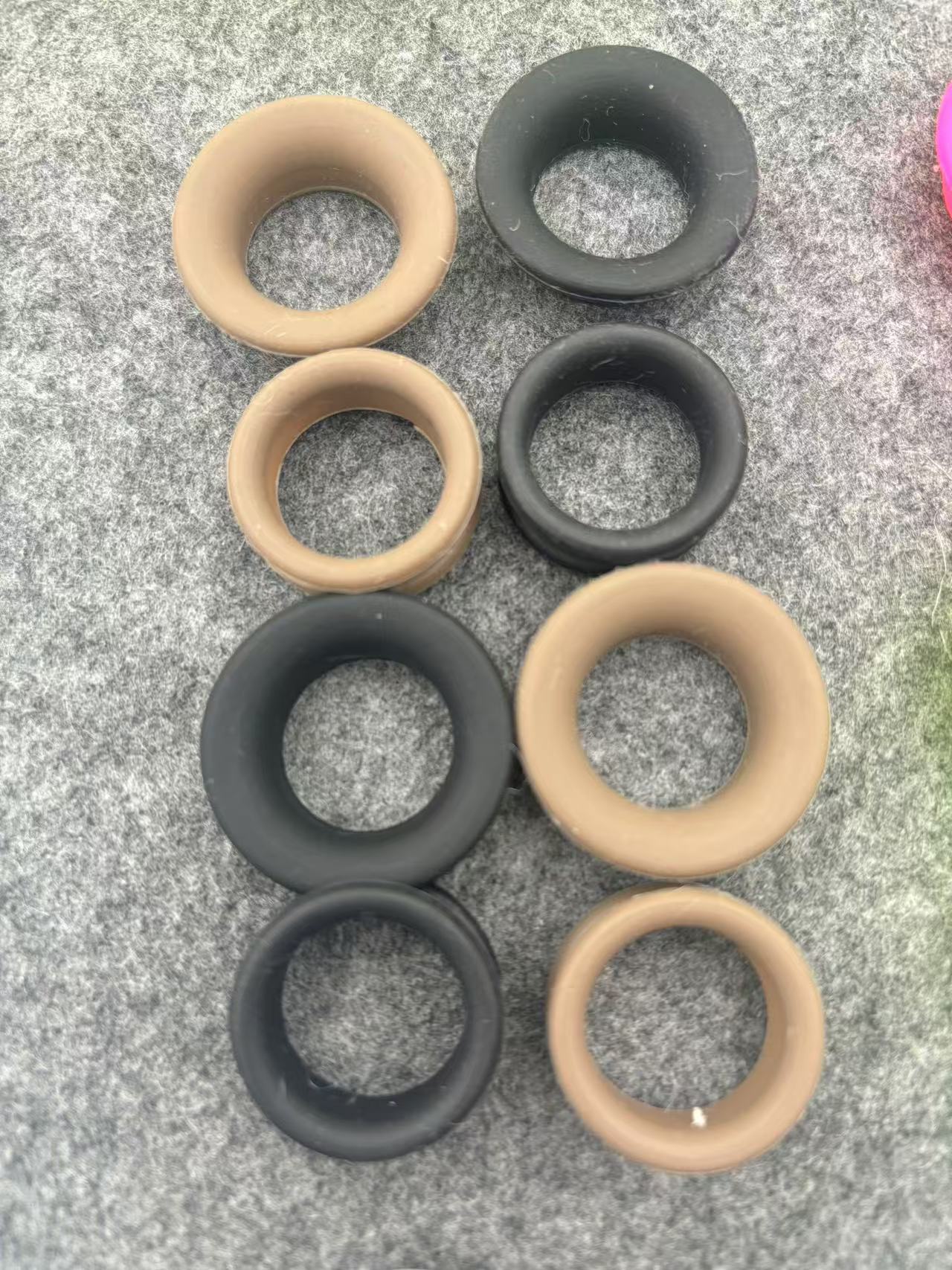 16 Pis plus doux paillettes cheveux toilettage pour animaux de compagnie ciseaux en caoutchouc de Silicone inserts d'anneau de doigt: Léopard