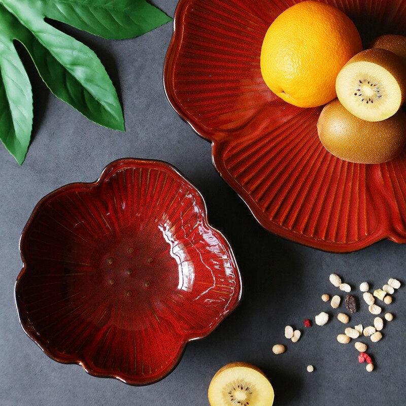 Blomst form keramisk service rød uregelmæssig relief håndværk frugt tallerken hjem dekorative retter