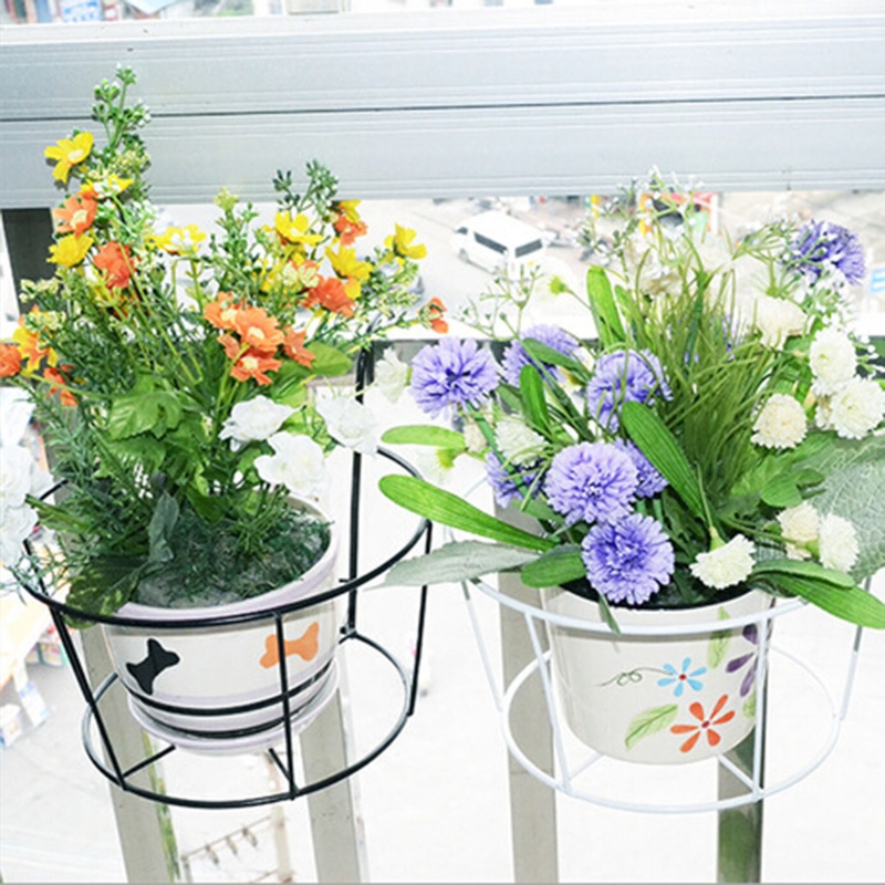 1 Pc Hängen Pflanzen Eisen Gestelle Balkon Runde Blumentopf Tablett Gestell Geländer Zaun Ich bin Freien Garten Dekoration