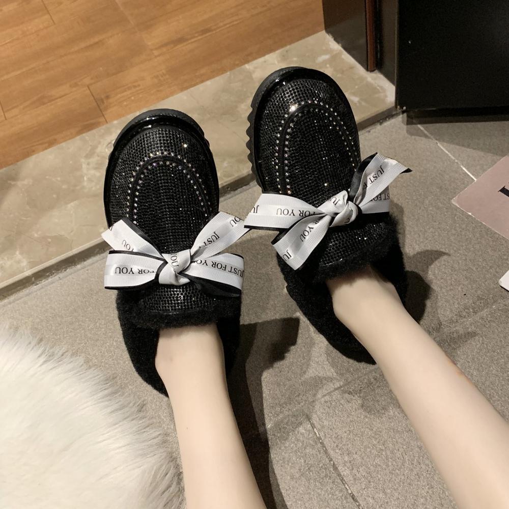 Glänsande kristallpärlor pälslägenheter kvinnor band bowtie plysch vinterskor antisladd strass ull päls mockasin kvinnor bomull loafers