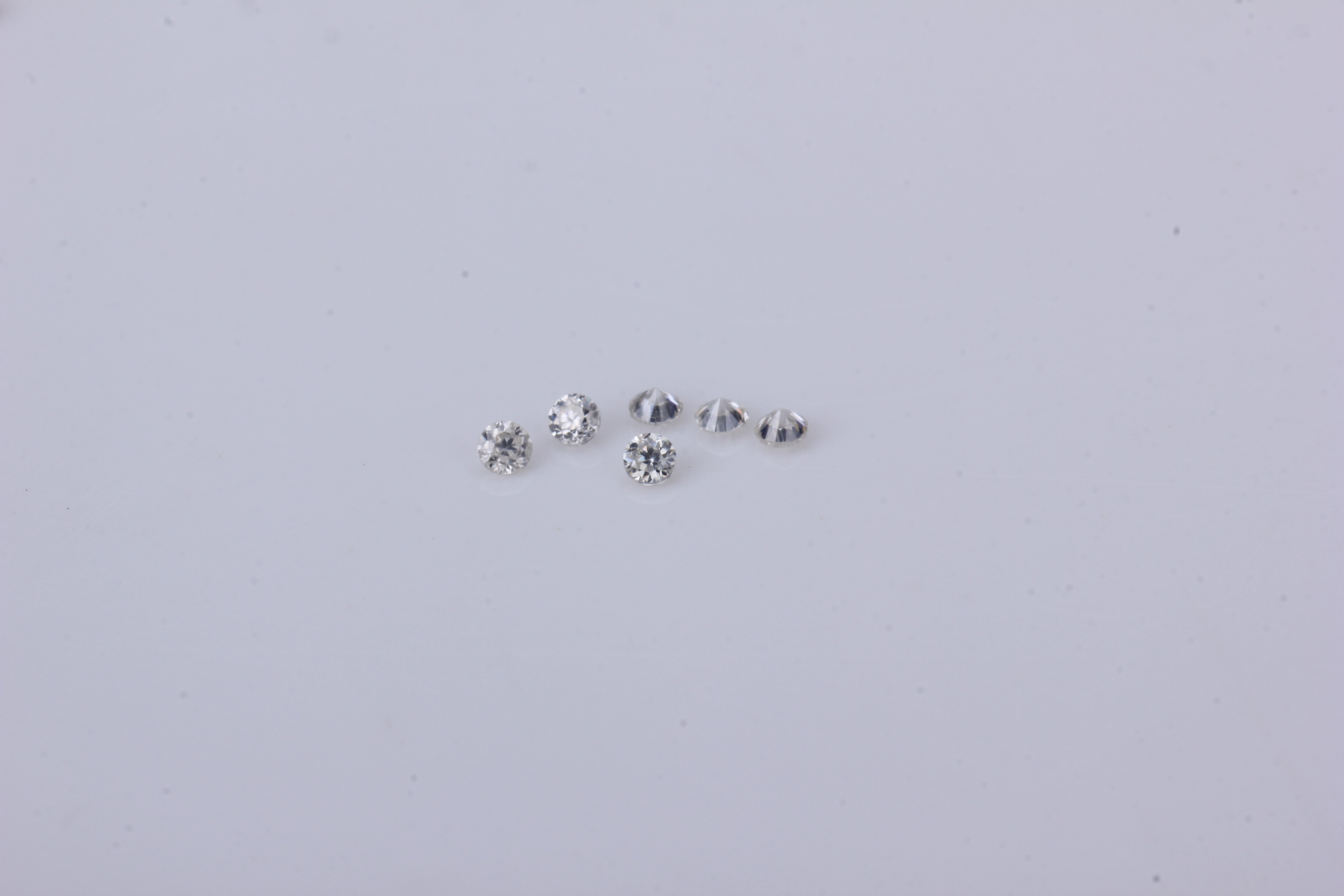 Starsgem 50 stk 1. mm gh moissanite løs sten test positiv vvs lille størrelse moissanite perle til ring indstilling