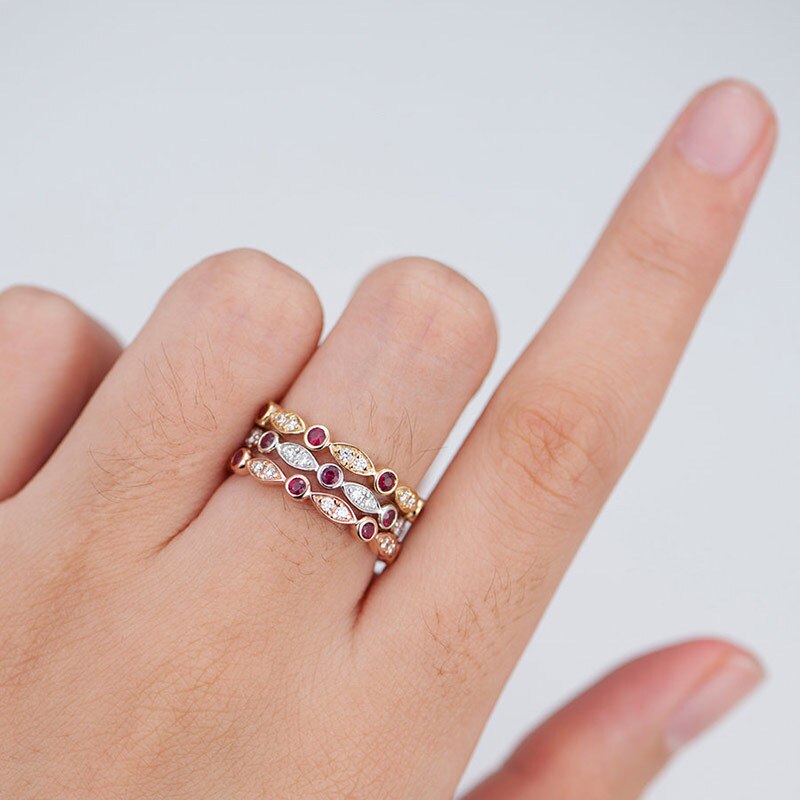 Huitan simpel ring til pige fødselsdag tre forskellige farver fås minimalistisk sød ring med mini cz sten til kvinder