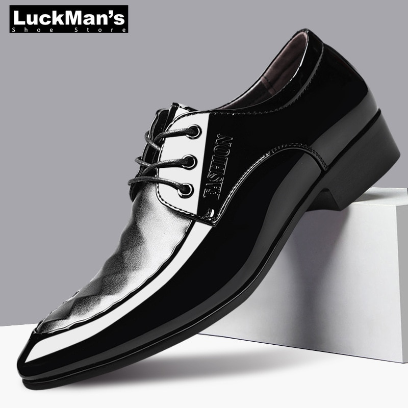 neue Italienische Oxford Schuhe für Männer Mens Patent Leder Schwarz Schuhe Herren Spitz Kleid Schuhe Derbys Plus größe