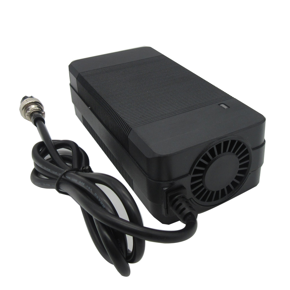 Chargeur de batterie au Lithium 58.8V 2a pour vélo et trottinette électrique, adaptateur pour batterie Li-ion 51.8V 52V 14S, GX16 XLRM avec ventilateur