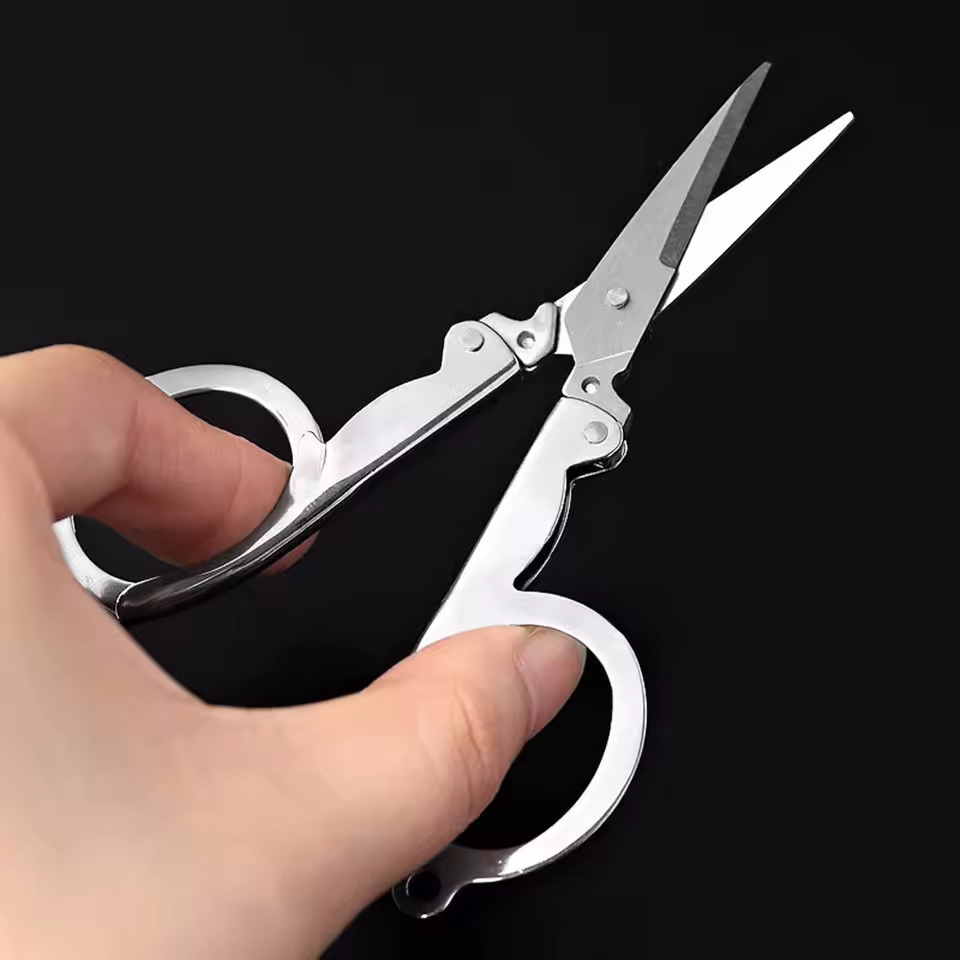 Ciseaux de poche pliants multifonctionnels en acier inoxydable, petits ciseaux pliants, Mini outils de coupe de fil pour la maison, en acier inoxydable