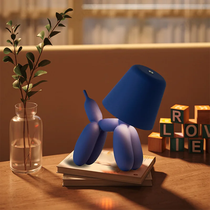 Creatieve LED Omgevingslicht USB Opladen Thuis Studie Slaapkamer Bedlampje Decoratie Verlichtingsarmatuur