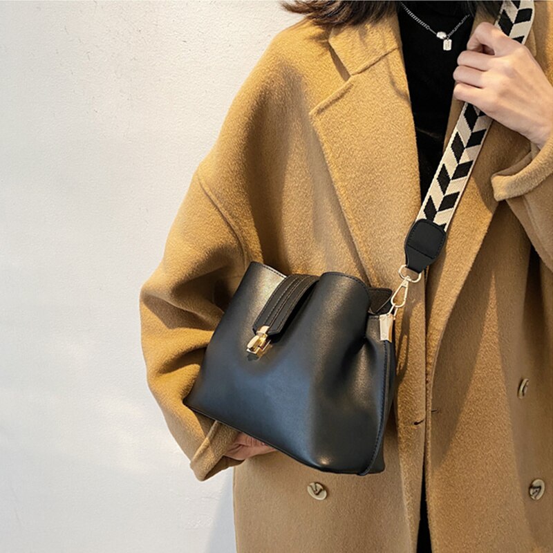 Sacs à bandoulière en forme de seau pour femmes, pochette à Large sangle, sacoche à épaule,