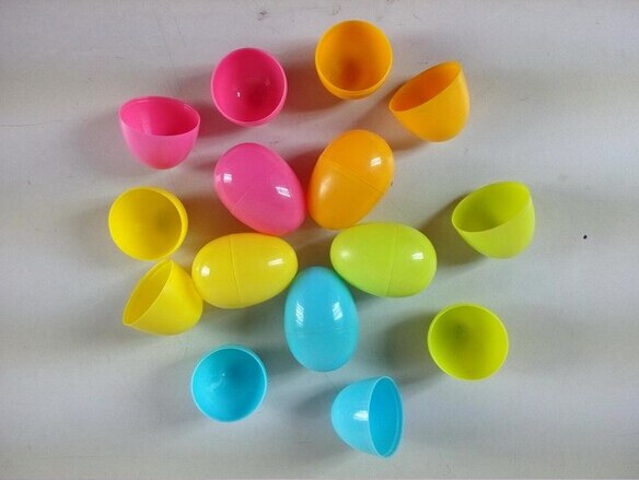 5 kleuren Paasei decoratie Plastic ei voor 6x4 cm 50 stks/partij