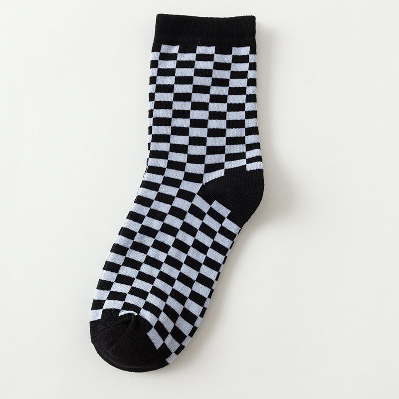 Harajuku stil spaß schachbrett schwarz & weiß kariert aufbringen socken Straße Stil Hüfte hüpfen Skateboard unisex socken: 1
