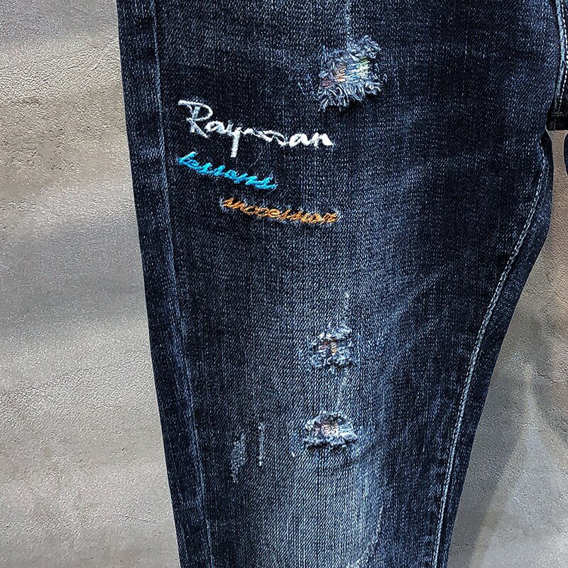Pantalones vaqueros de estilo ceñido elásticos para hombre de estilo ceñido, azul oscuro, rasgados, a rayas, pantalones de mezclilla con parches, ropa de calle informal Yong Man Jean
