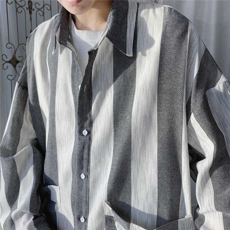 Mænds skjorter mandlige toppe bredstribede paneler langærmet løs trendy koreansk chic streetwear tøj fritid all-match lommer ins