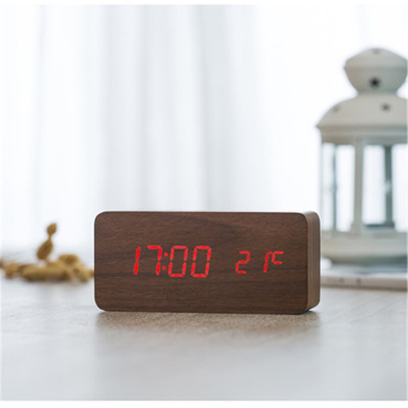 Lille firkantet digital træ led vækkeur træ retro glød ur skrivebord bord indretning stemmestyring snooze funktion despertador: B