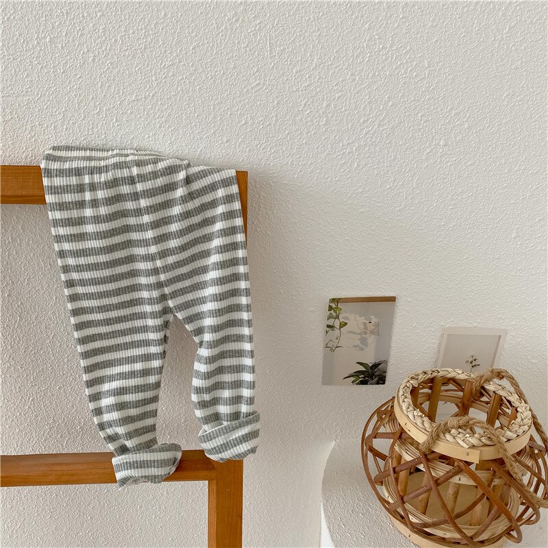 Leggings a righe per bambini 2022 primavera nuova versione coreana della penna a strisce elastiche per coltivazione automatica in stile estero per bambini