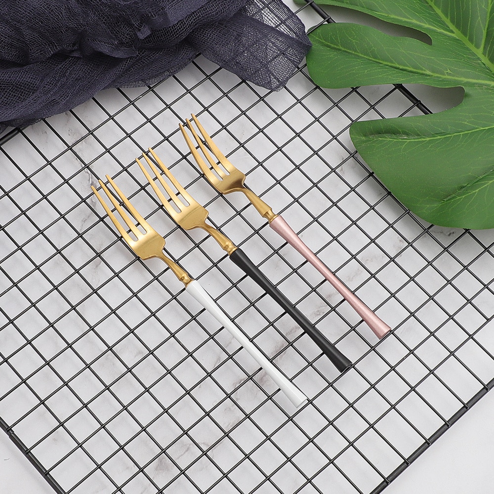 1 Pc Tea Fork Western Style Family Expenses Stainless Steel Small Fruit Fork Dessert Fork for Cake Snack Salad Fork Dinnerware
