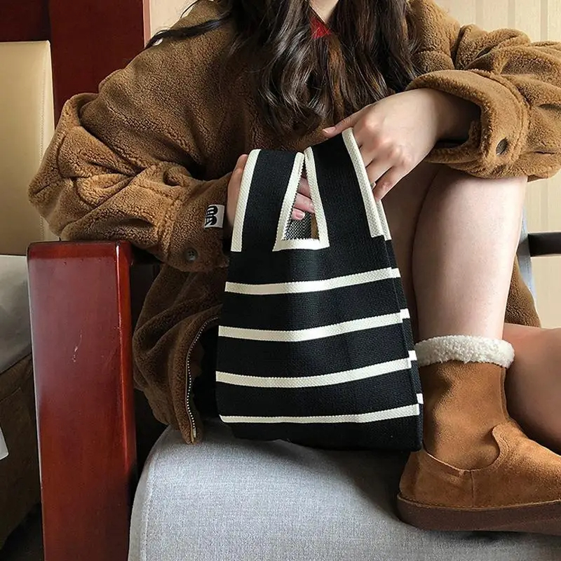 Bolso pequeño tejido hecho a mano para mujer, bolso de muñeca informal, bolso de compras a rayas anchas, Mini bolso de hombro reutilizable para estudiante, 1 ud.