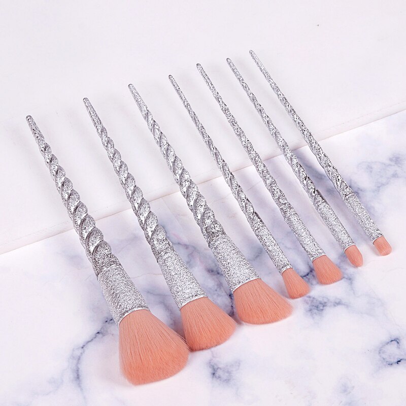 Zzdog 7 stuks make-upkwastenset zachte cosmetische schoonheidstools voor make-up poeder oogschaduw blush highlight compensatie