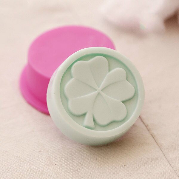 Clover Food Grade Silicone Mold Round Single Hole Clover Soap Stome Mold Soap Making Supplies DIY Chocolate Mold Cake Decors