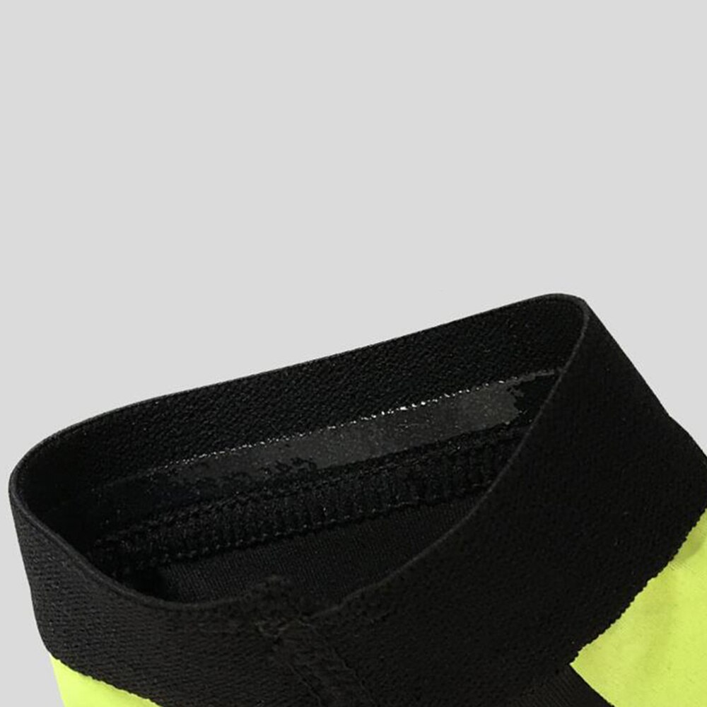 1pc calzini sportivi professionali ginocchiera sportiva parastinchi elastici per sport da corsa (nero + argento)